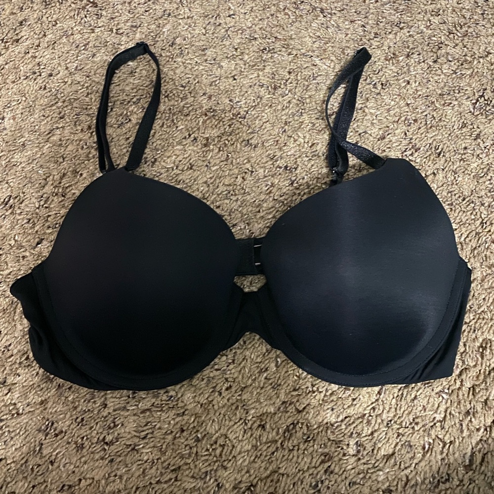 NWOT Black 34C Victoria’s Secret T-Shirt Push Up Bra